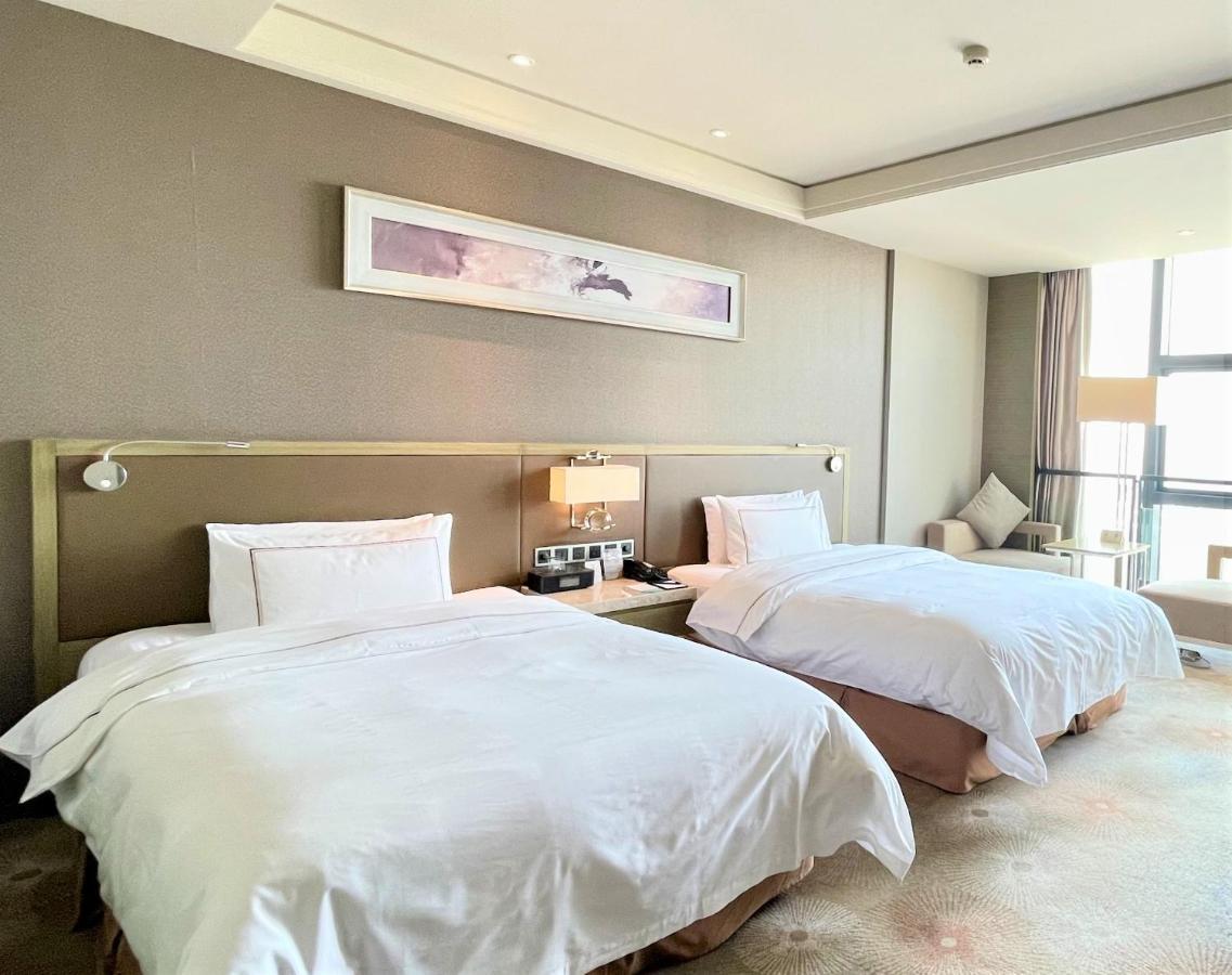 Melia Jinan Hotel Exterior photo