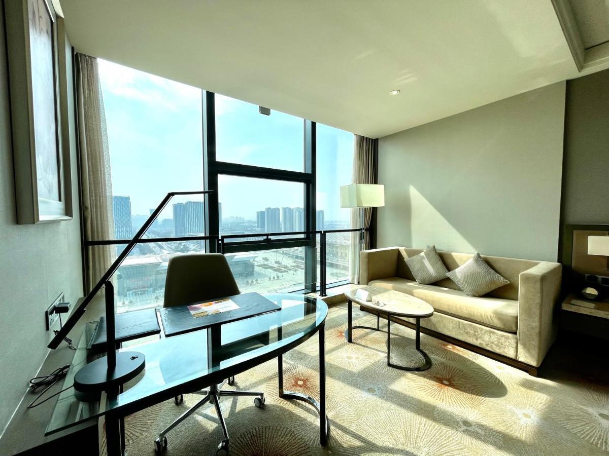 Melia Jinan Hotel Exterior photo
