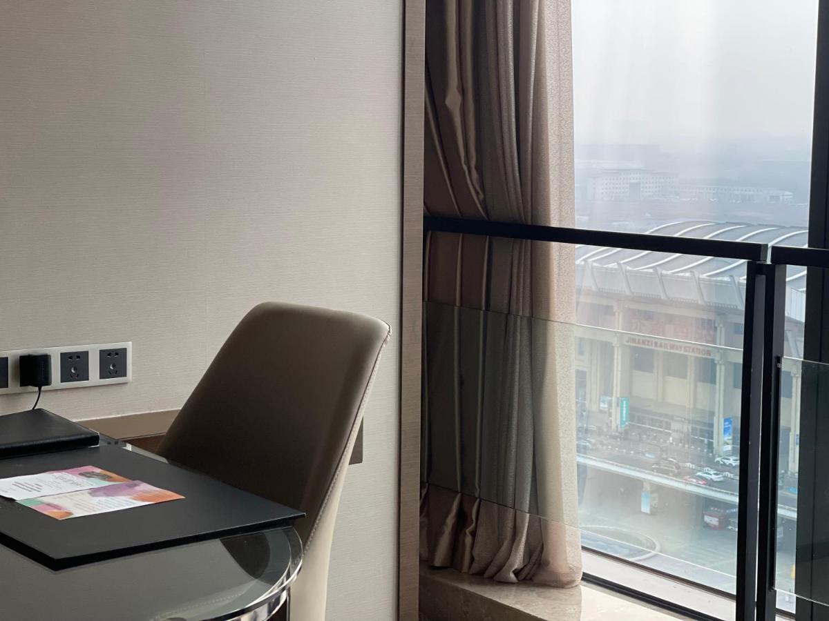 Melia Jinan Hotel Exterior photo