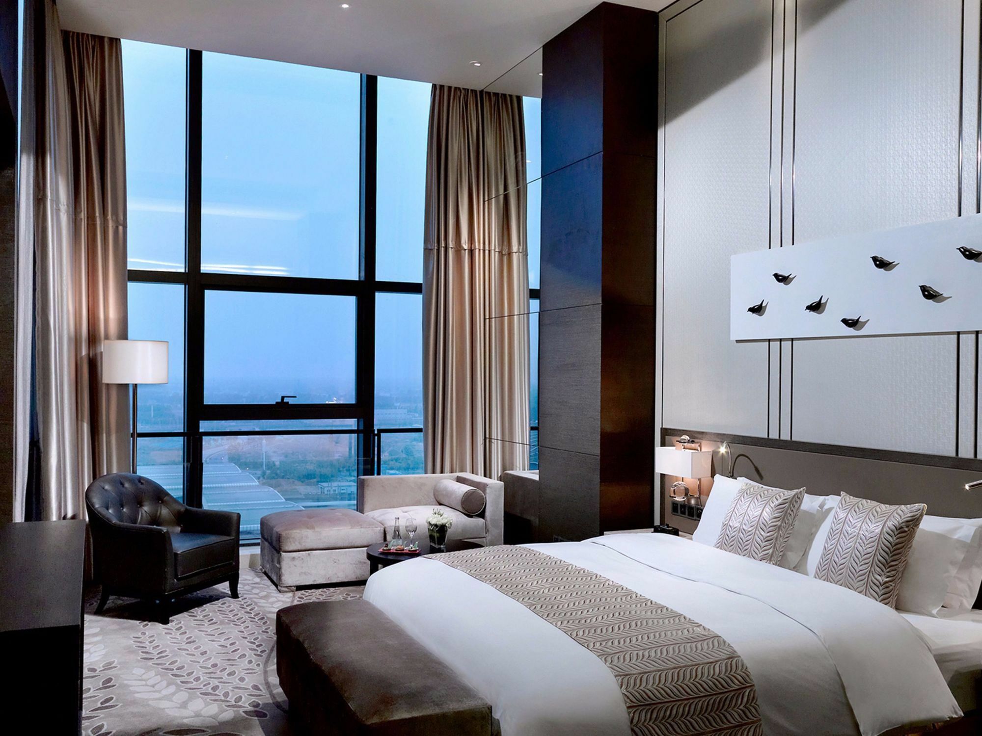 Melia Jinan Hotel Exterior photo